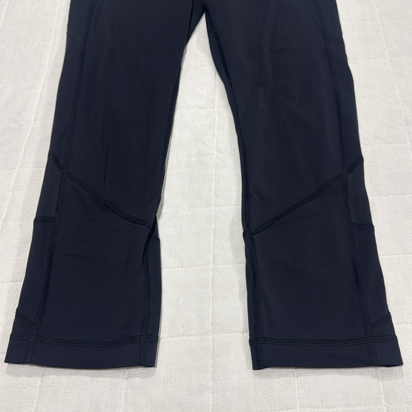 Lululemon Cropped Leggings - Picture 3 of 12